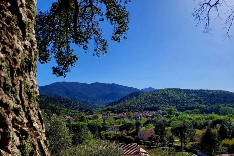 Reynès un territoir entre mer et montagnes