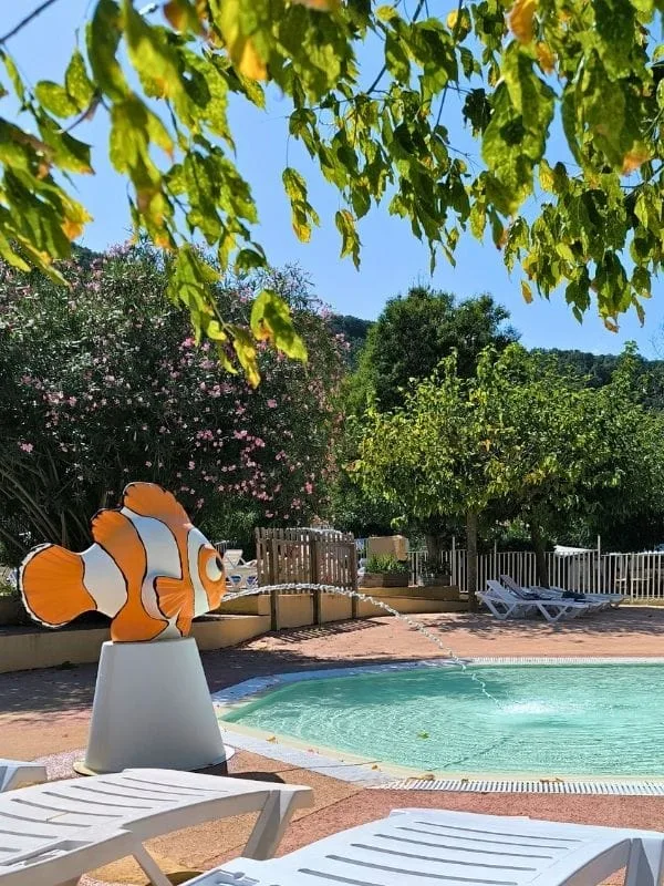 Espace jeux pataugeoire du camping aloha dans le vallespir