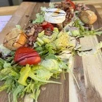 Salade chèvre Aloha camping club dans le 66