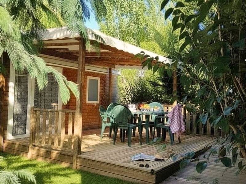 Acacia le mobilhome PMR au  aloha camping